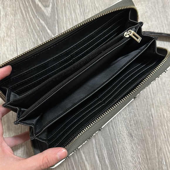 GUESS Snakeskin Wallet - Picture 2 of 3